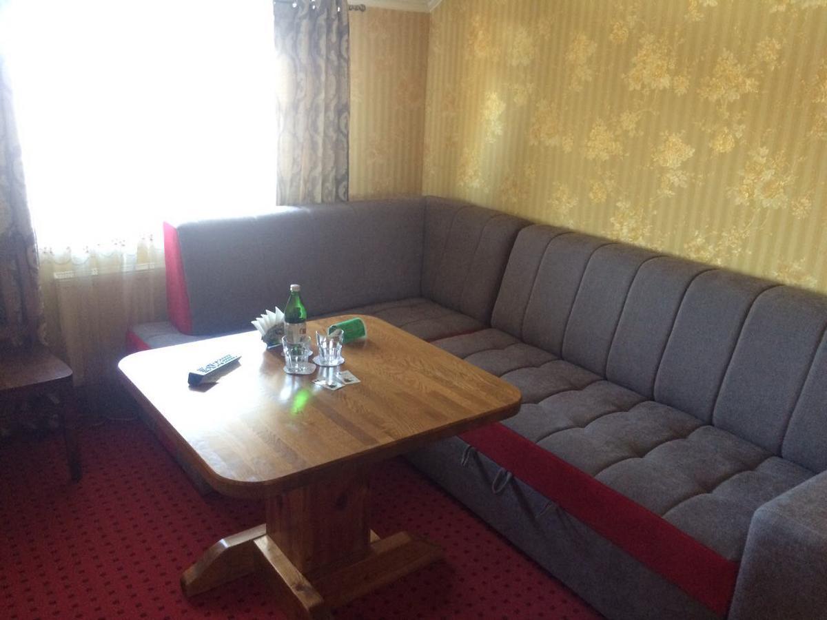 Chagari Hotel Lypnyky Eksteriør billede